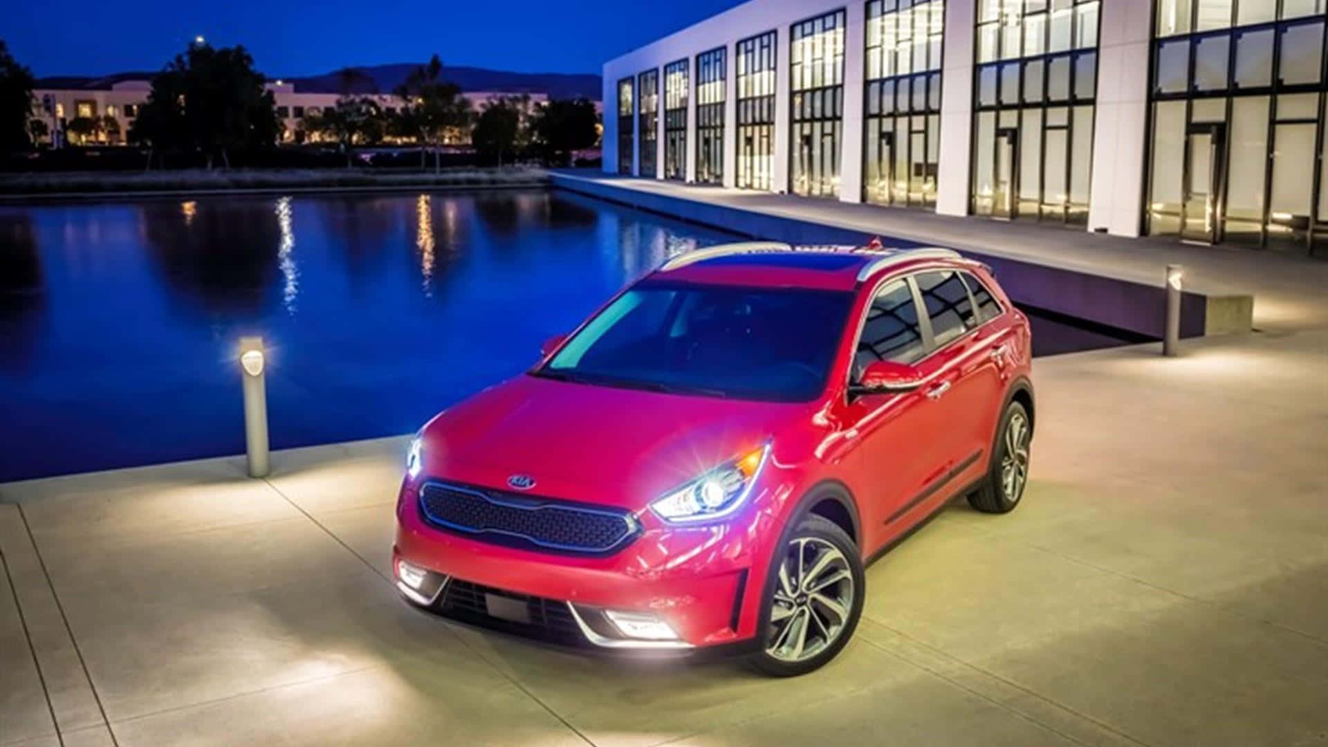 Sleek and Sophisticated Kia Niro in the City Streets Wallpaper