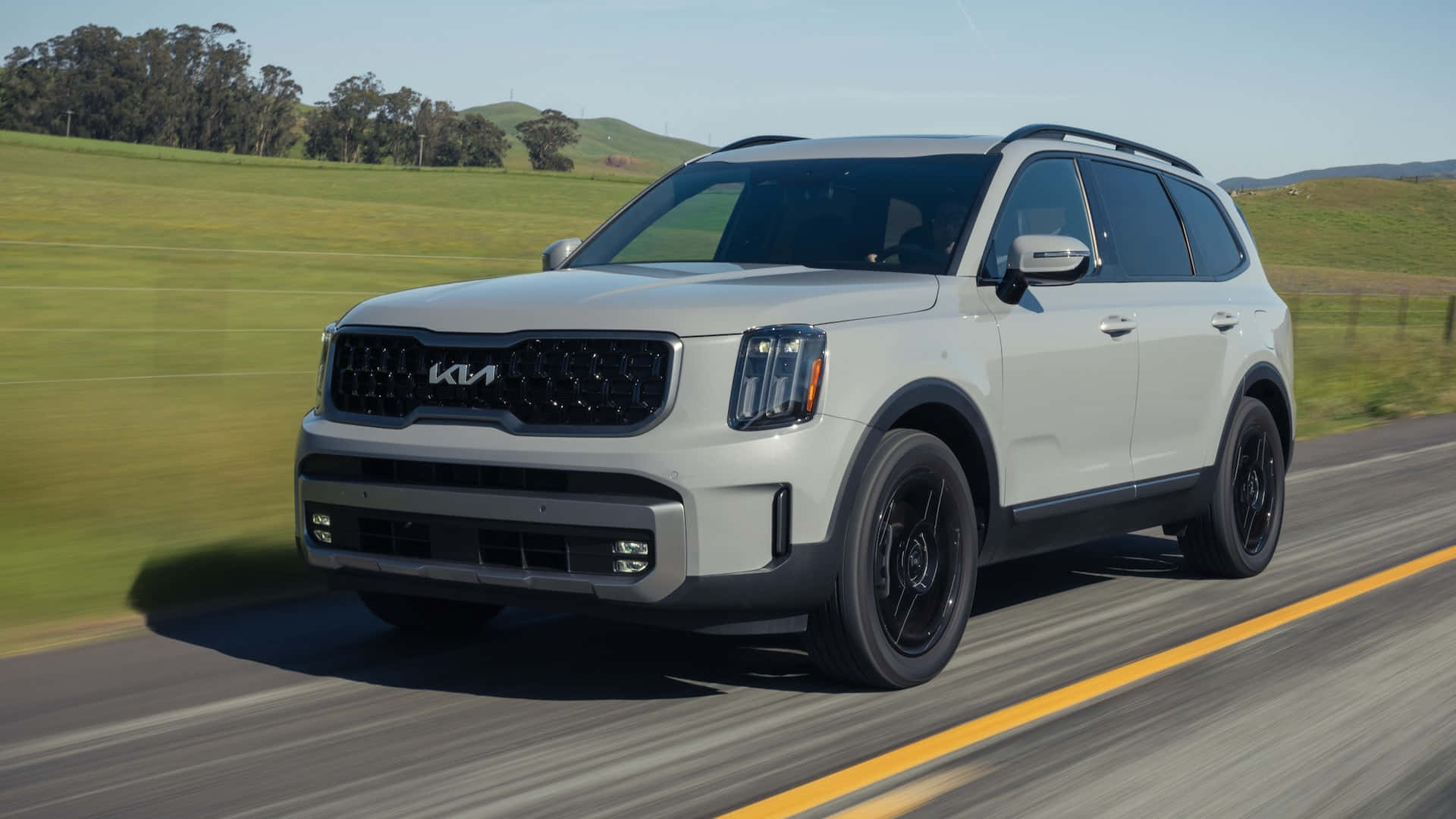 Download All-New Kia Telluride on the Road Wallpaper | Wallpapers.com