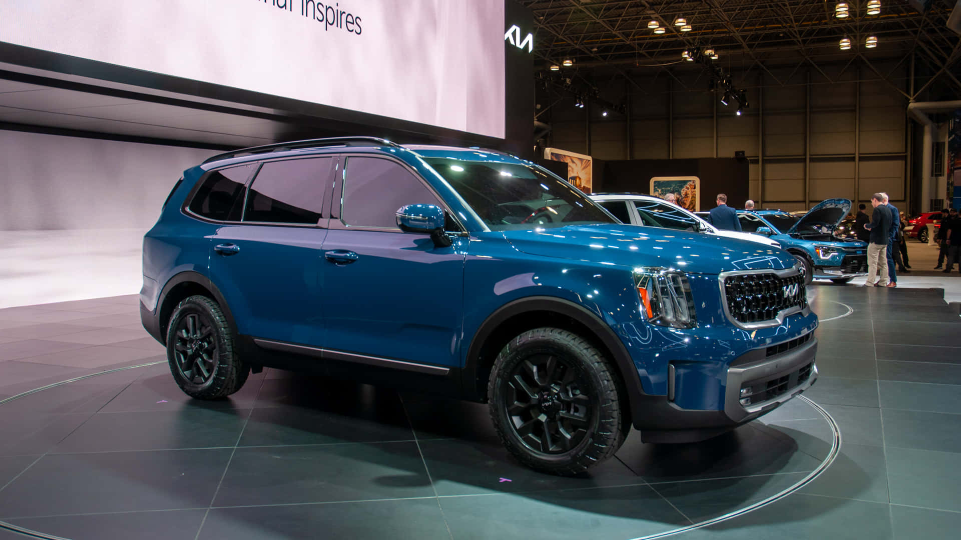 2022 Kia Telluride SUV cruising in style Wallpaper