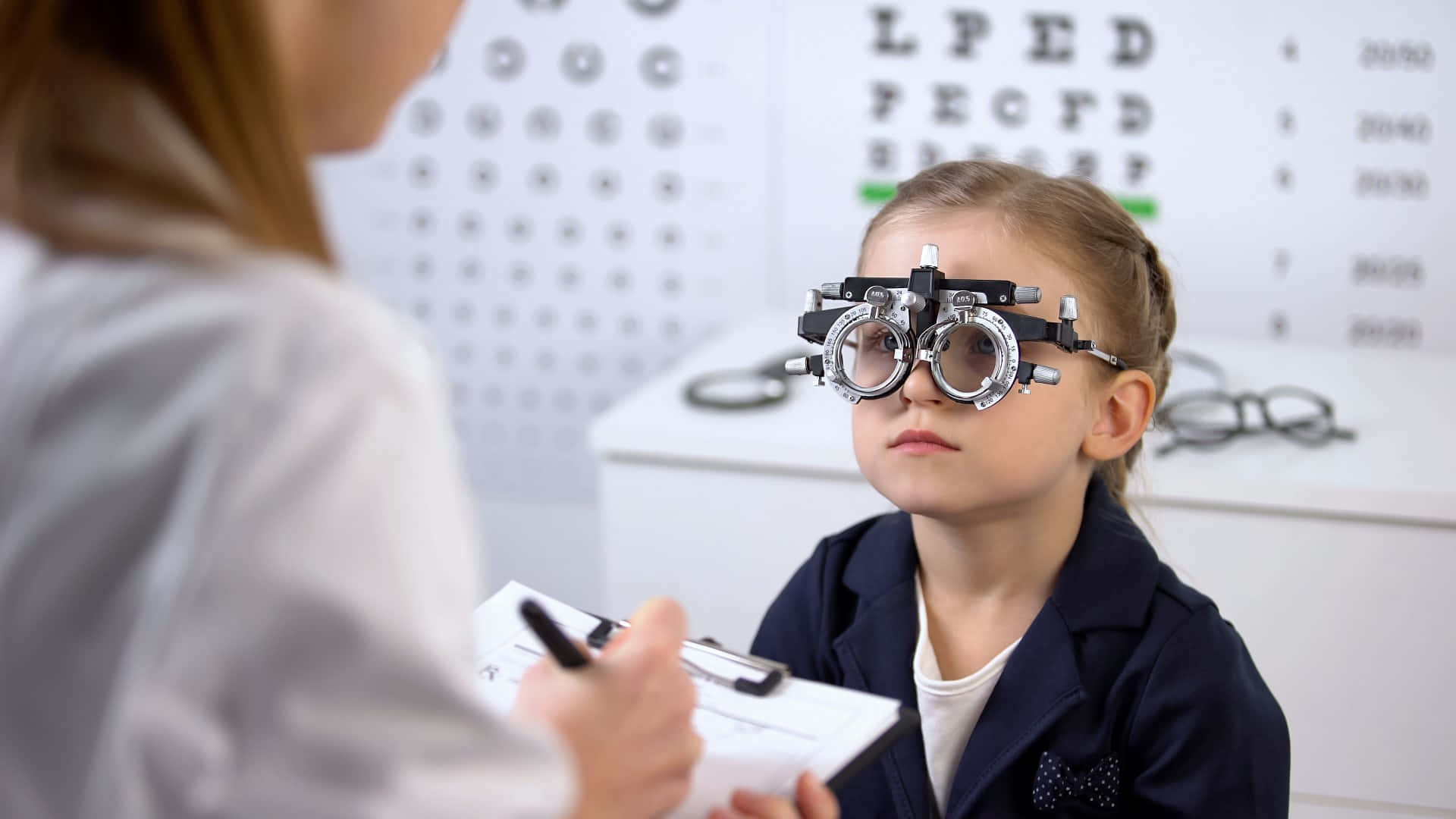 Kid With Myopic Eyesight Wallpaper