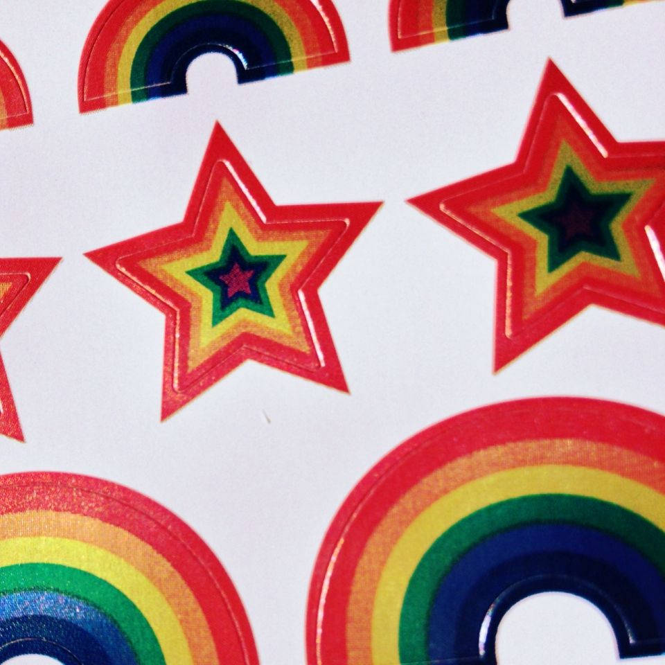 Kidcore Rainbow Stars Wallpaper
