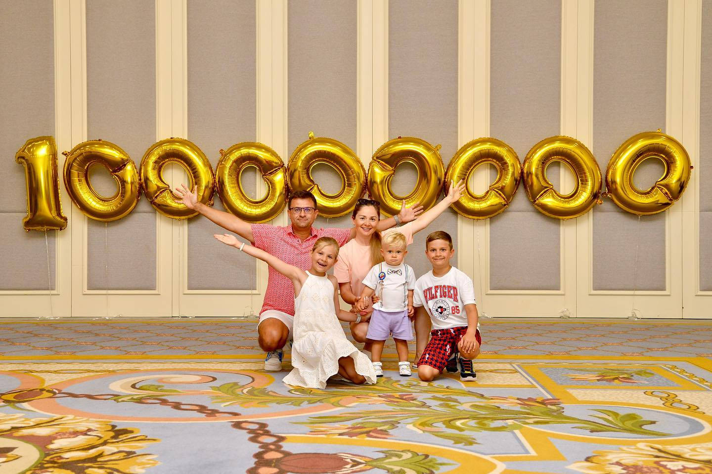 Kids Diana Show 100 Million Wallpaper