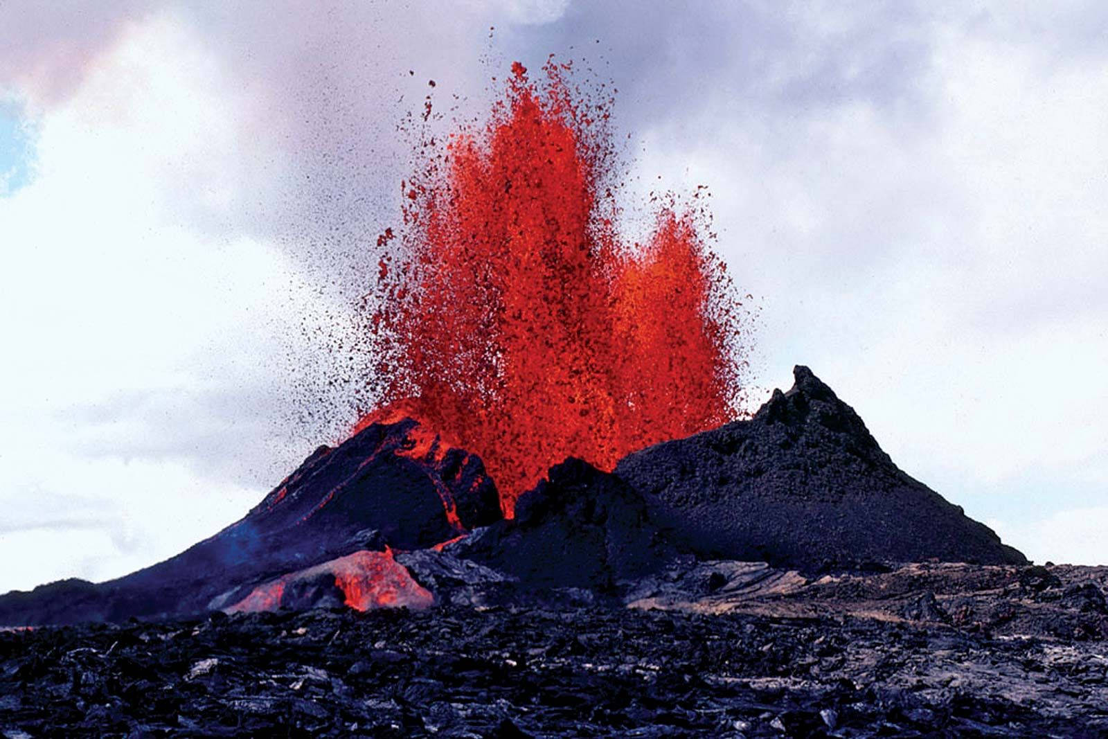 Kilaueavulkanausbruch - Lavageysir Wallpaper