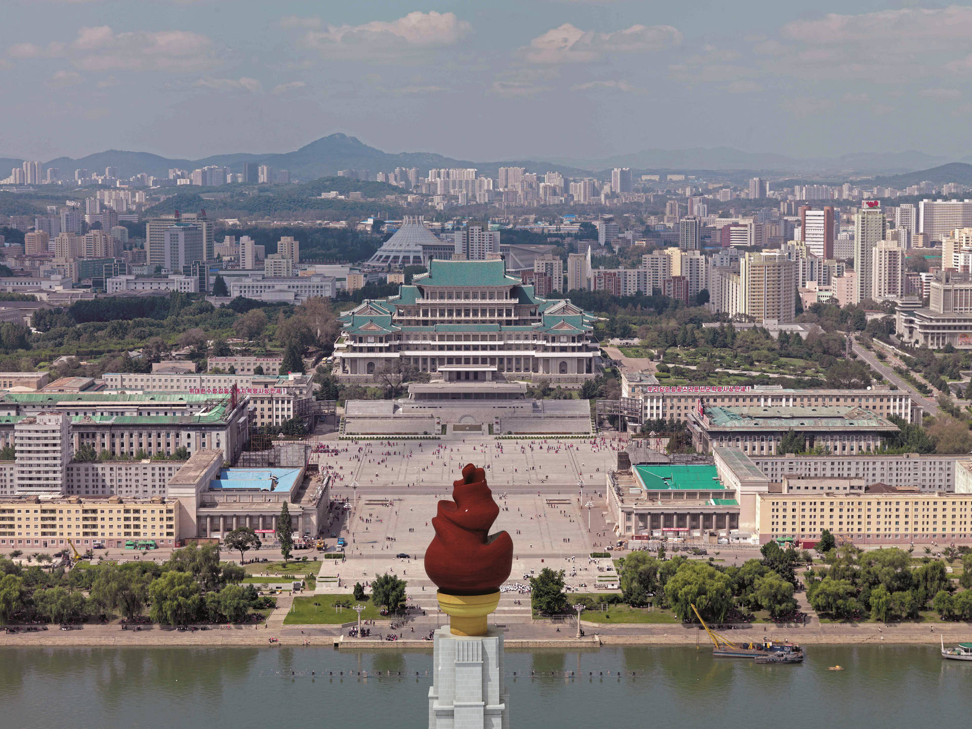 Kim Il Sung Square Pyongyang Wallpaper
