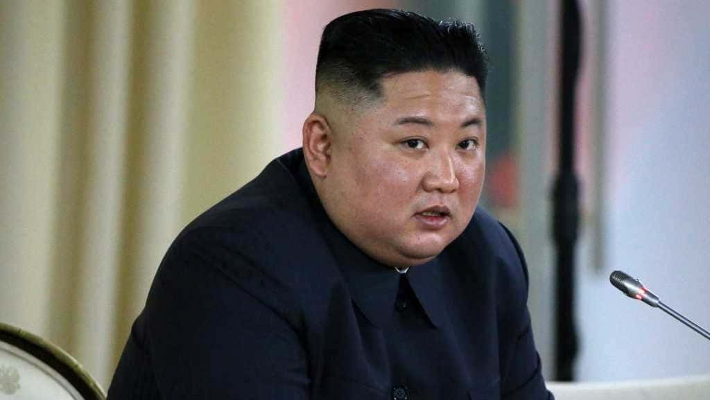 Kim Jong - Un Speaks At A Meeting