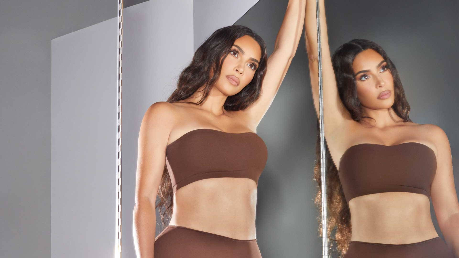 Kim Kardashian Mirror Shot