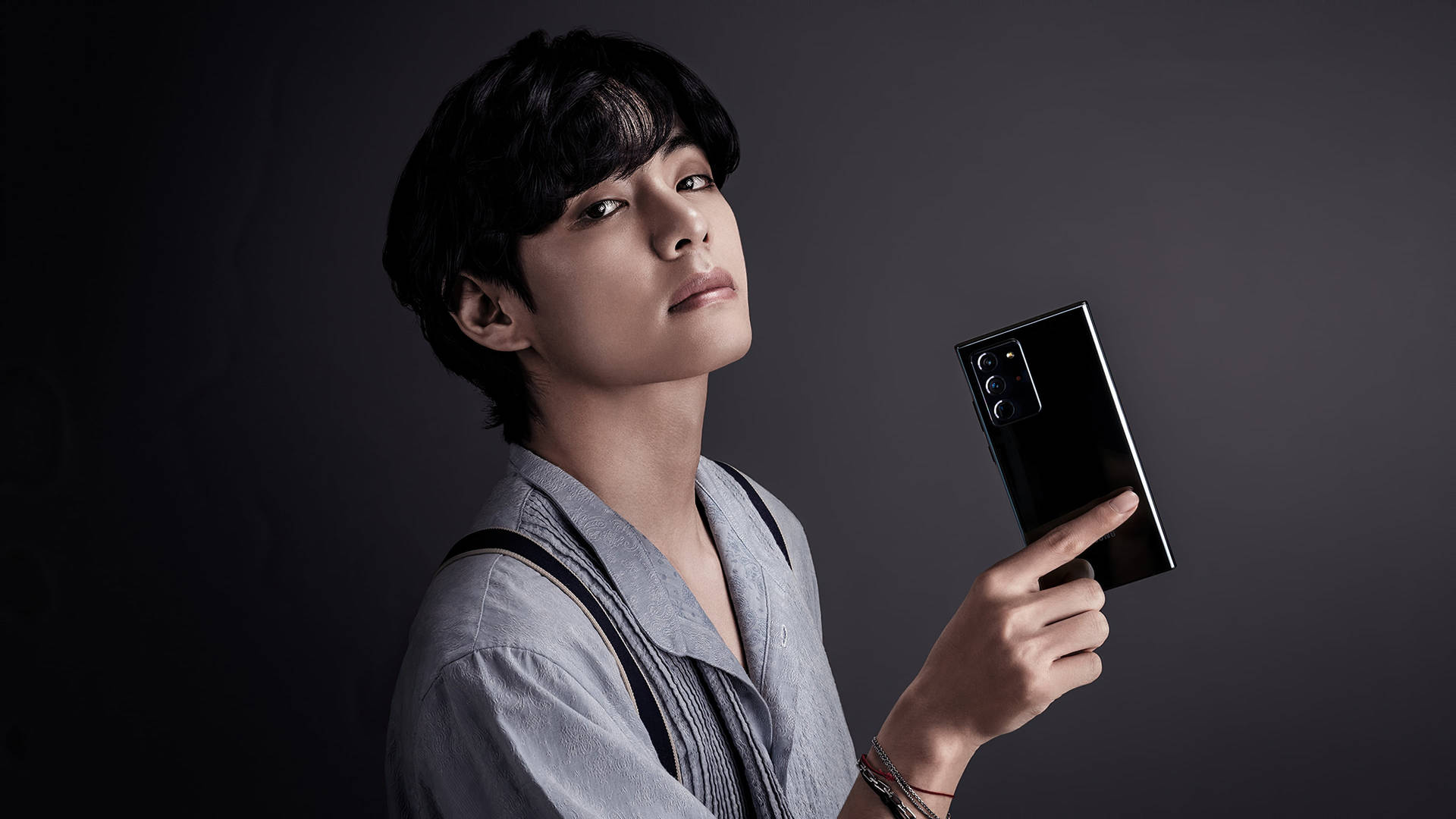 Kim Taehyung 2021 Holding A Phone Wallpaper