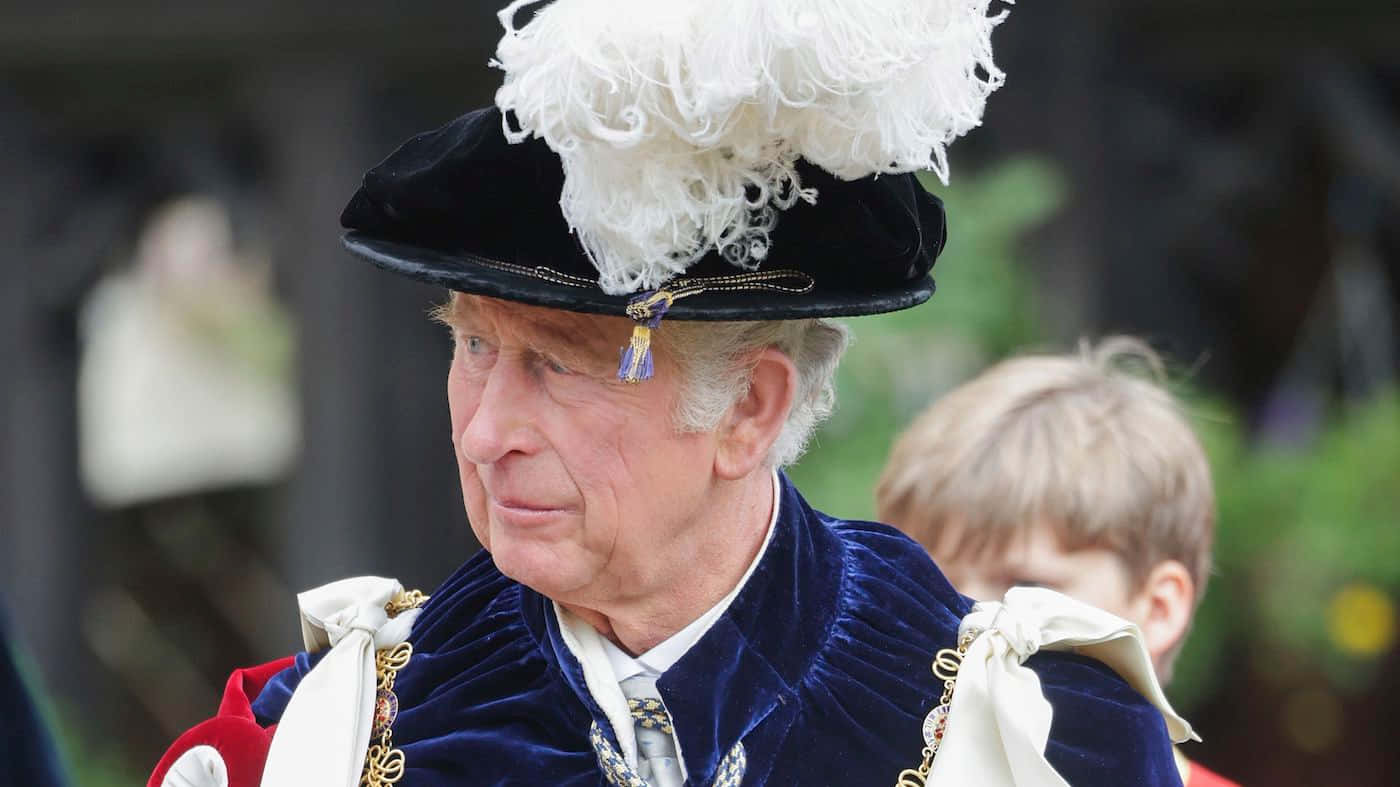 Kong Charles III i orden kjole parade tapet Wallpaper