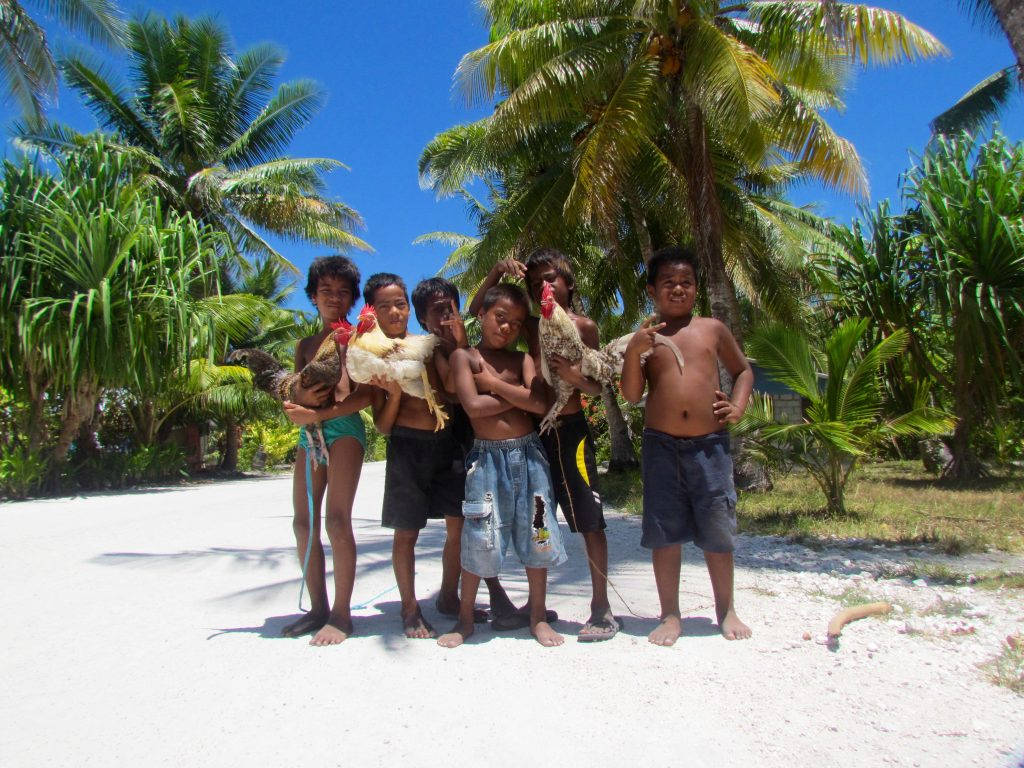 Kiribatiglückliche Kinder Wallpaper