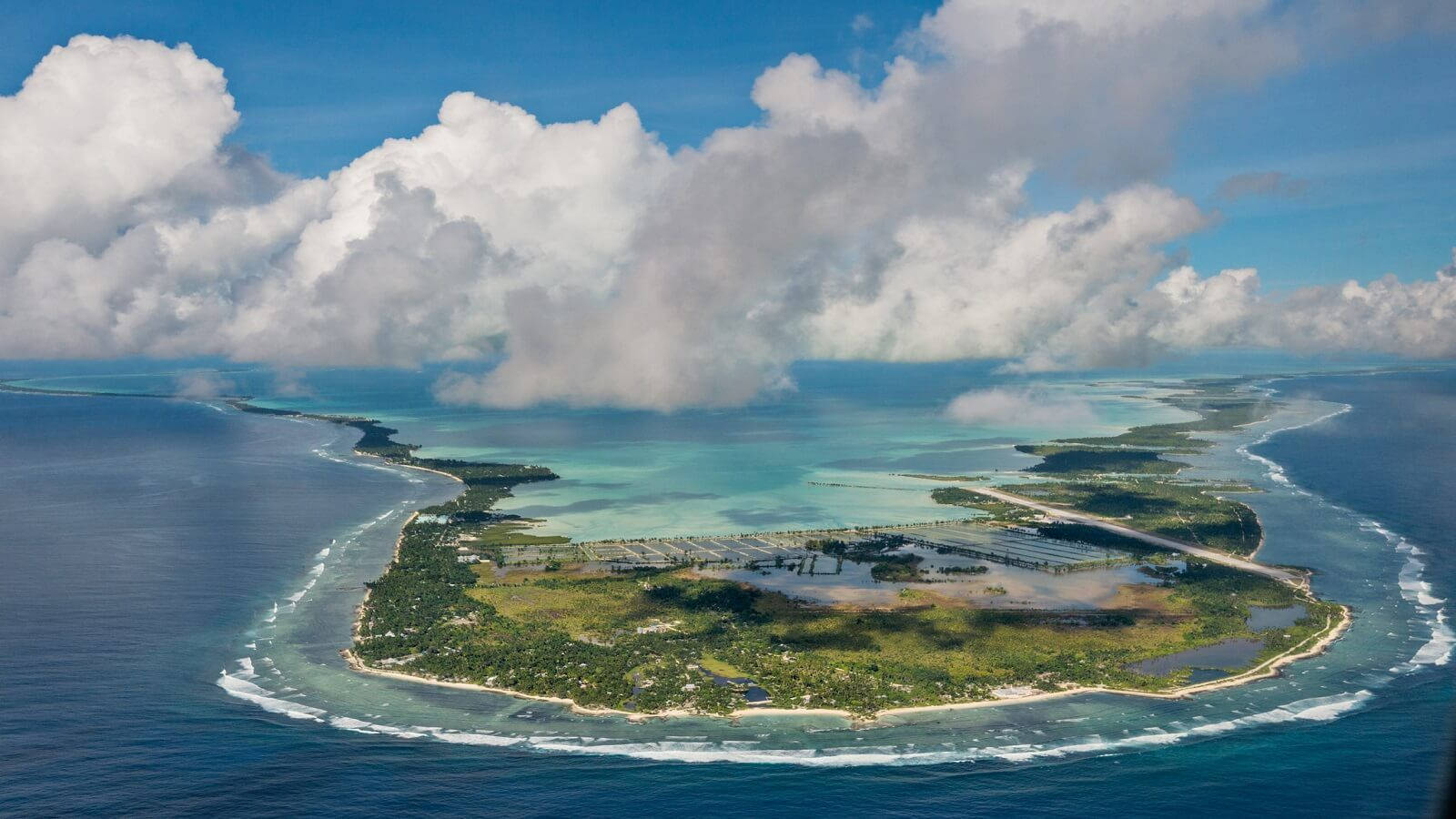 Kiribatinorth Tarawa (in Portuguese: Kiribati Norte Tarawa) Papel de Parede