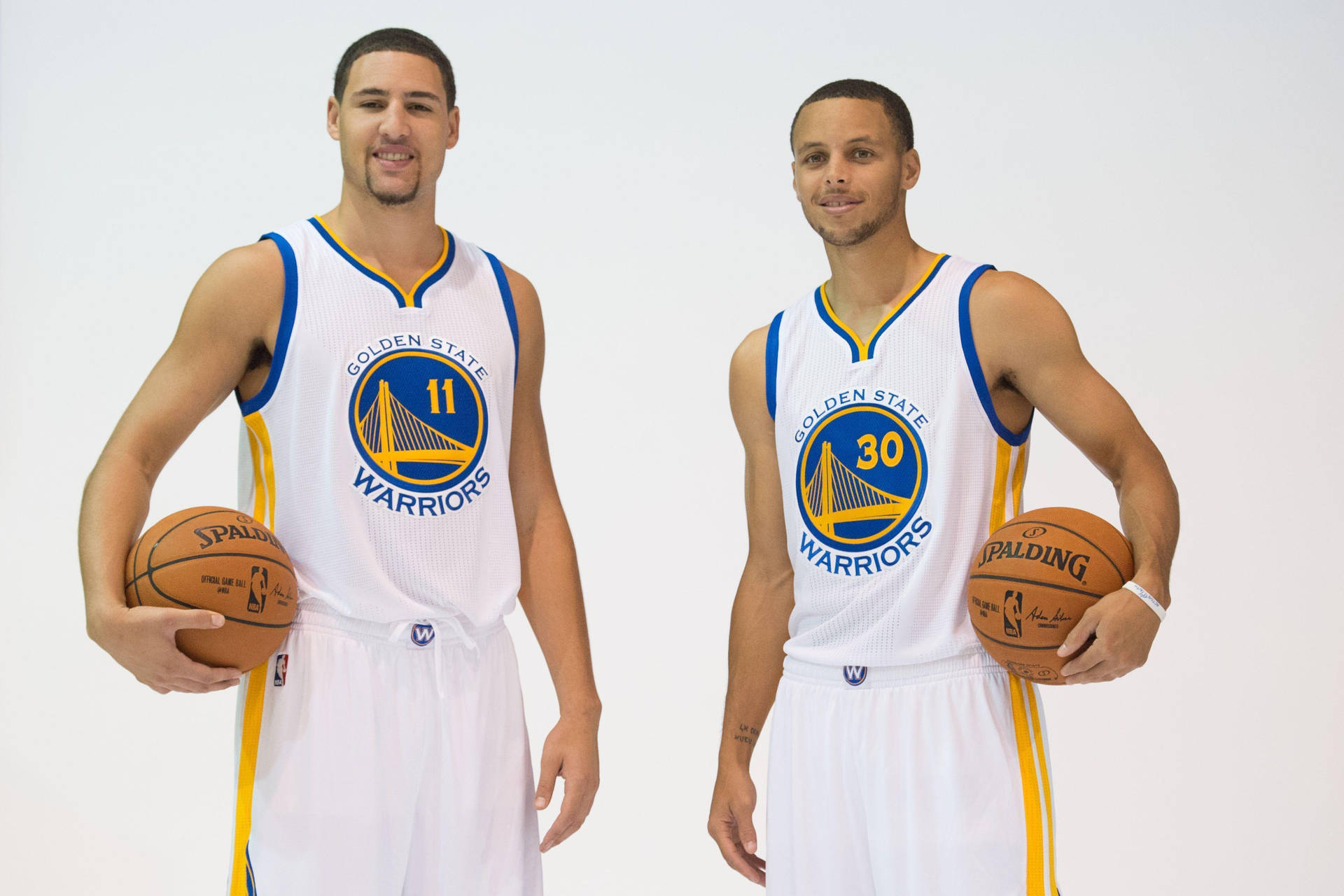 Klay Thompson Stephen Curry In White Wallpaper