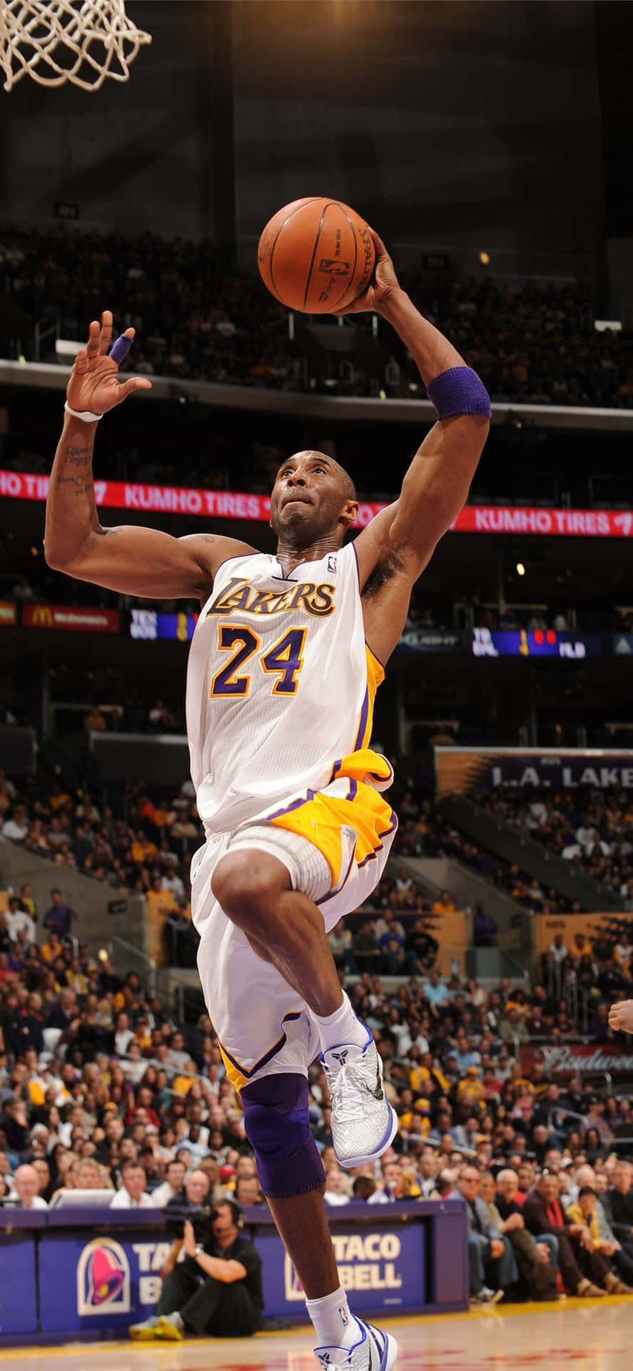 Kobe Bryant - The Best Basketball Player of All Time Wallpaper