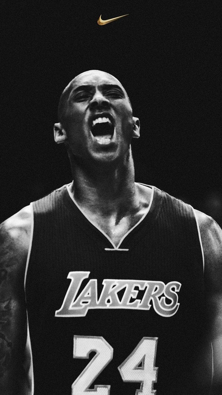 Kobe Bryant Drives Success with His iPhone Wallpaper