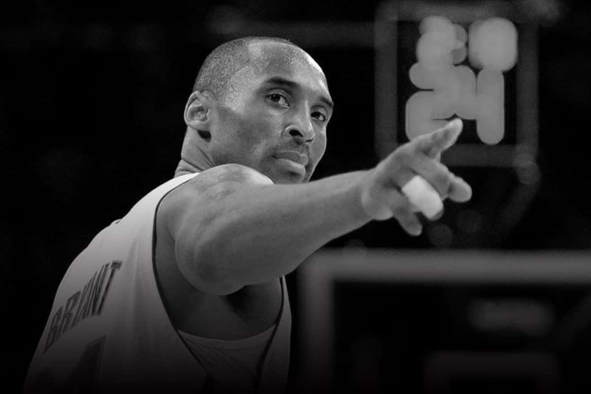 Kobe Bryant Pointing Blackand White Wallpaper