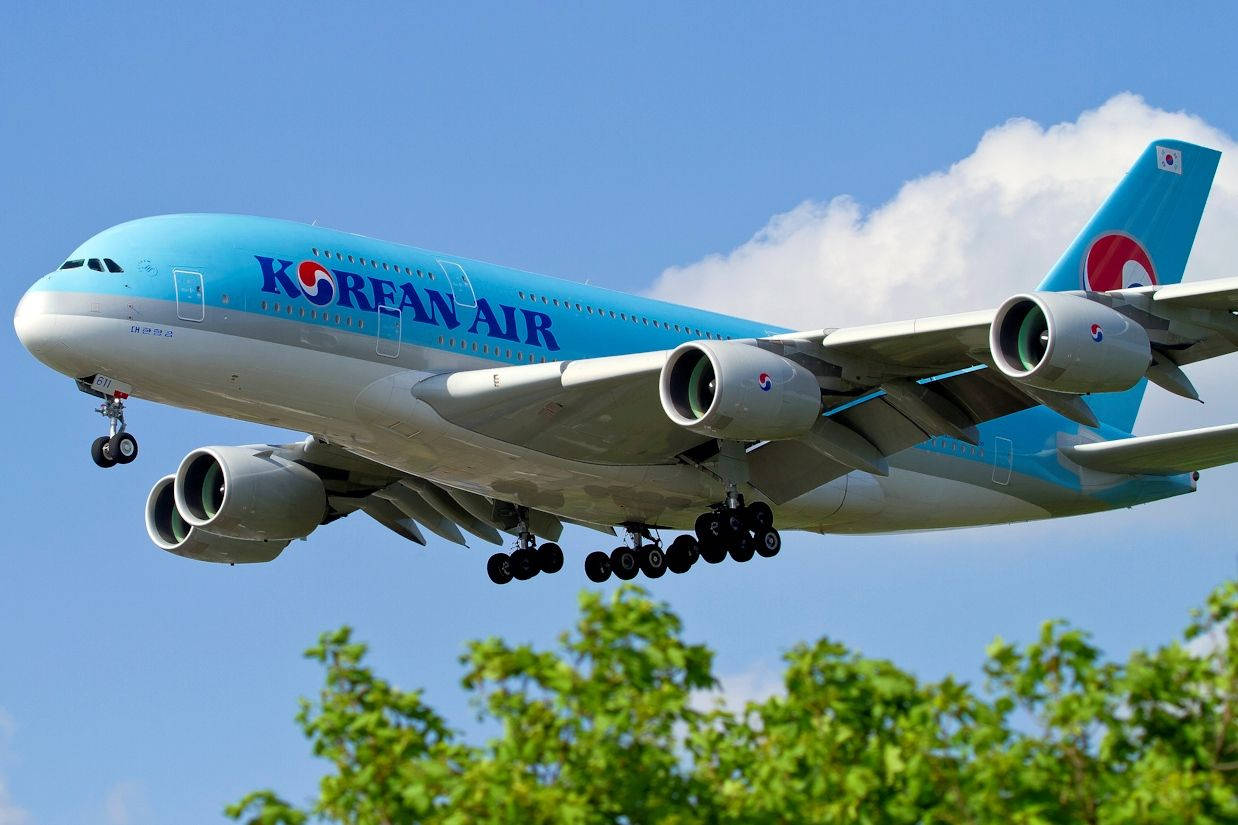 Korean Air A380 Landing Wallpaper