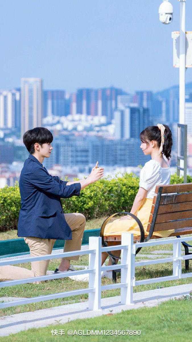 Korean Couple Engagement Proposal Wallpaper