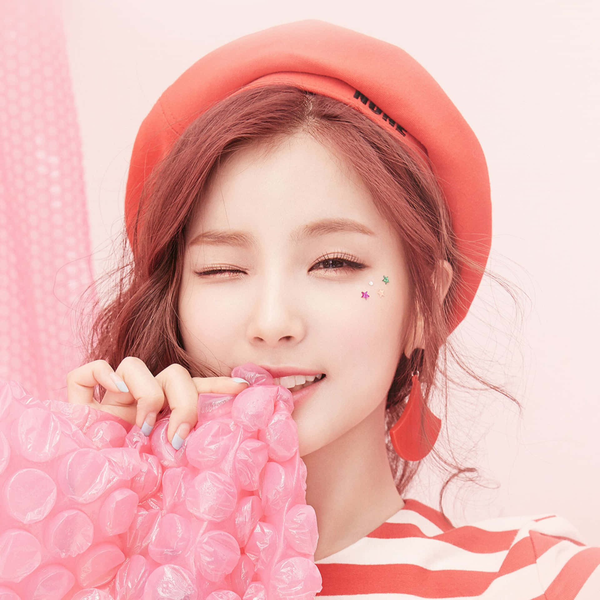 Kpop Star Pink Aesthetic Pfp Wallpaper