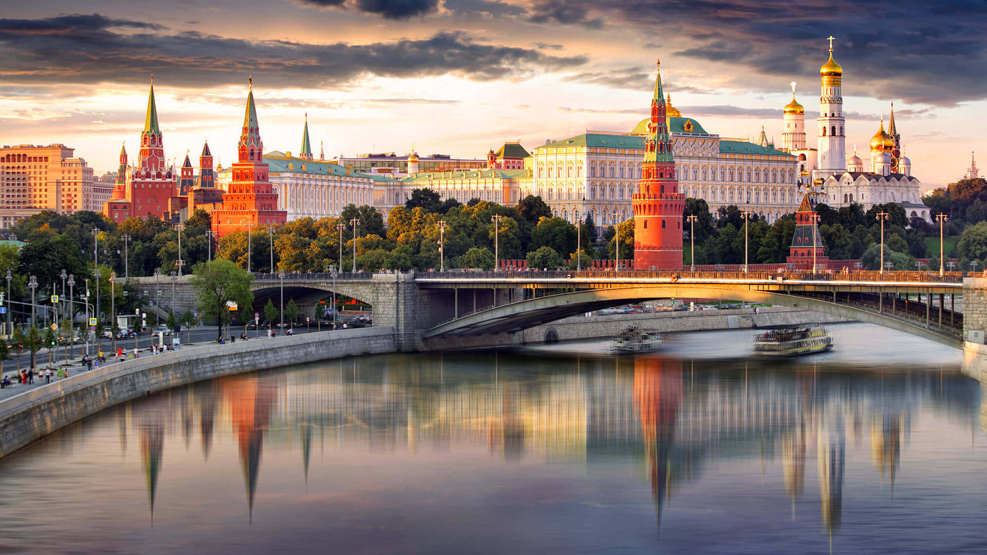 Kremlin Panoramic Wallpaper