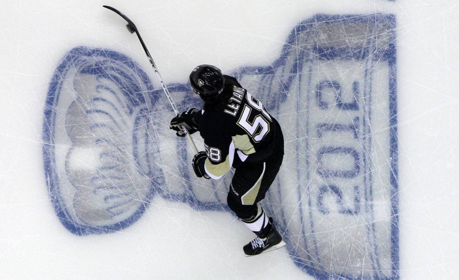 Kris Letang In Action On The Ice Rink Wallpaper