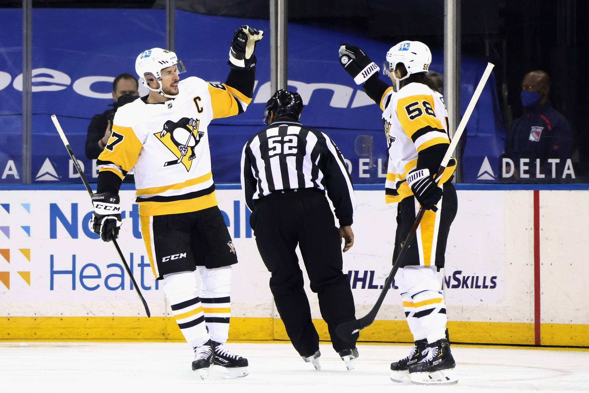 Kris Letang Pittsburgh Penguins Playoffs Wallpaper