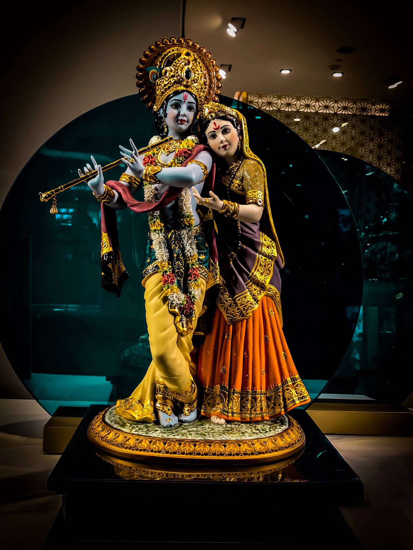 Krishna Iphone Statue In Museum
