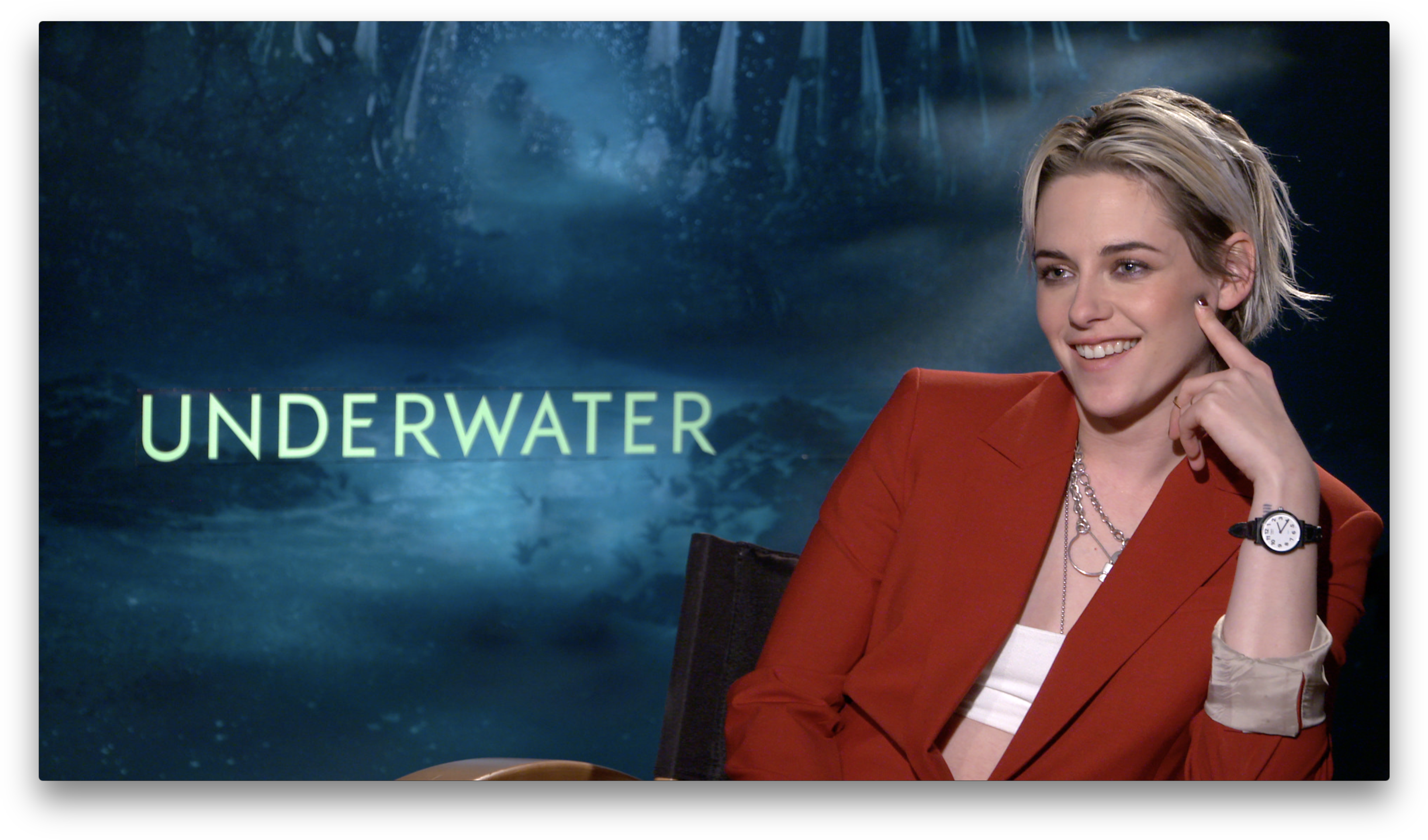Kristen Stewart Underwater Movie Interview PNG