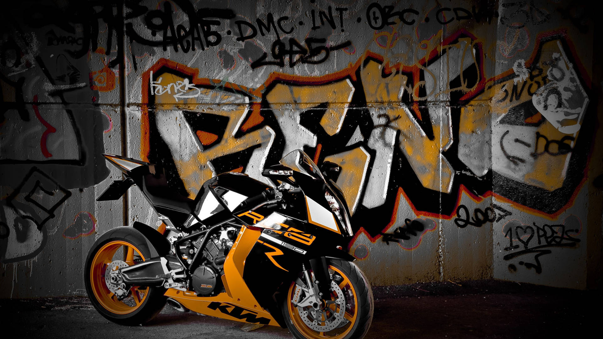 Ktm 4k Graffiti Background