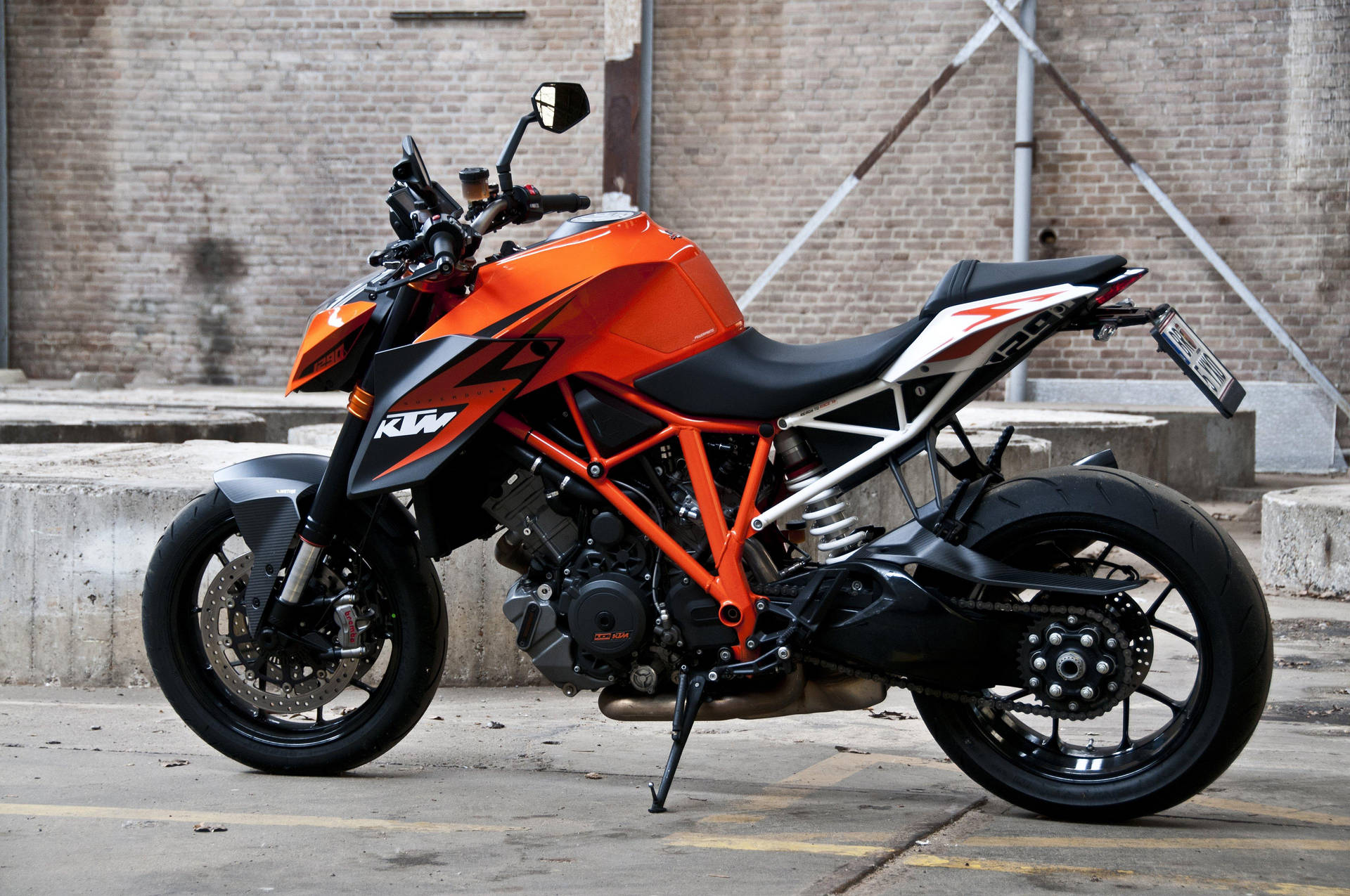Stunning KTM 4K Monster Bike - A Symphony of Speed and Performance Wallpaper