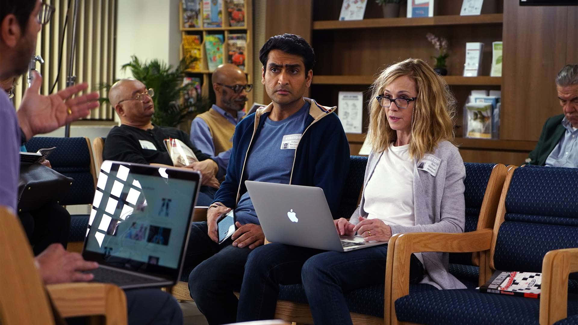 Kumail Nanjiani And Emily V. Gordon In The Big Sick Wallpaper