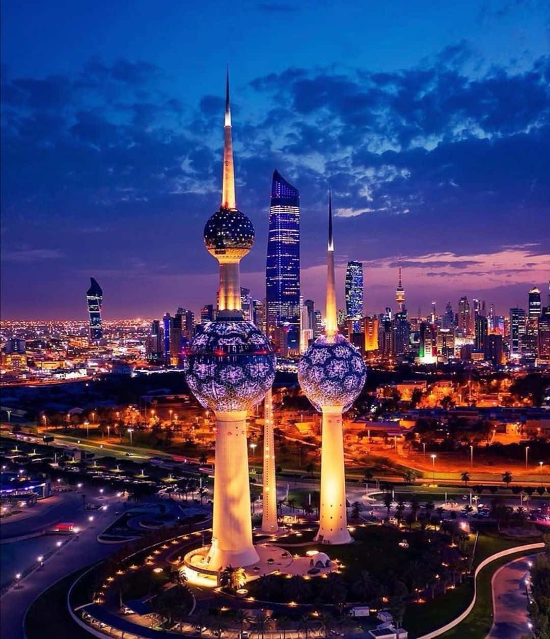 Kuwait-tårnene om natten telefon tapeter Wallpaper