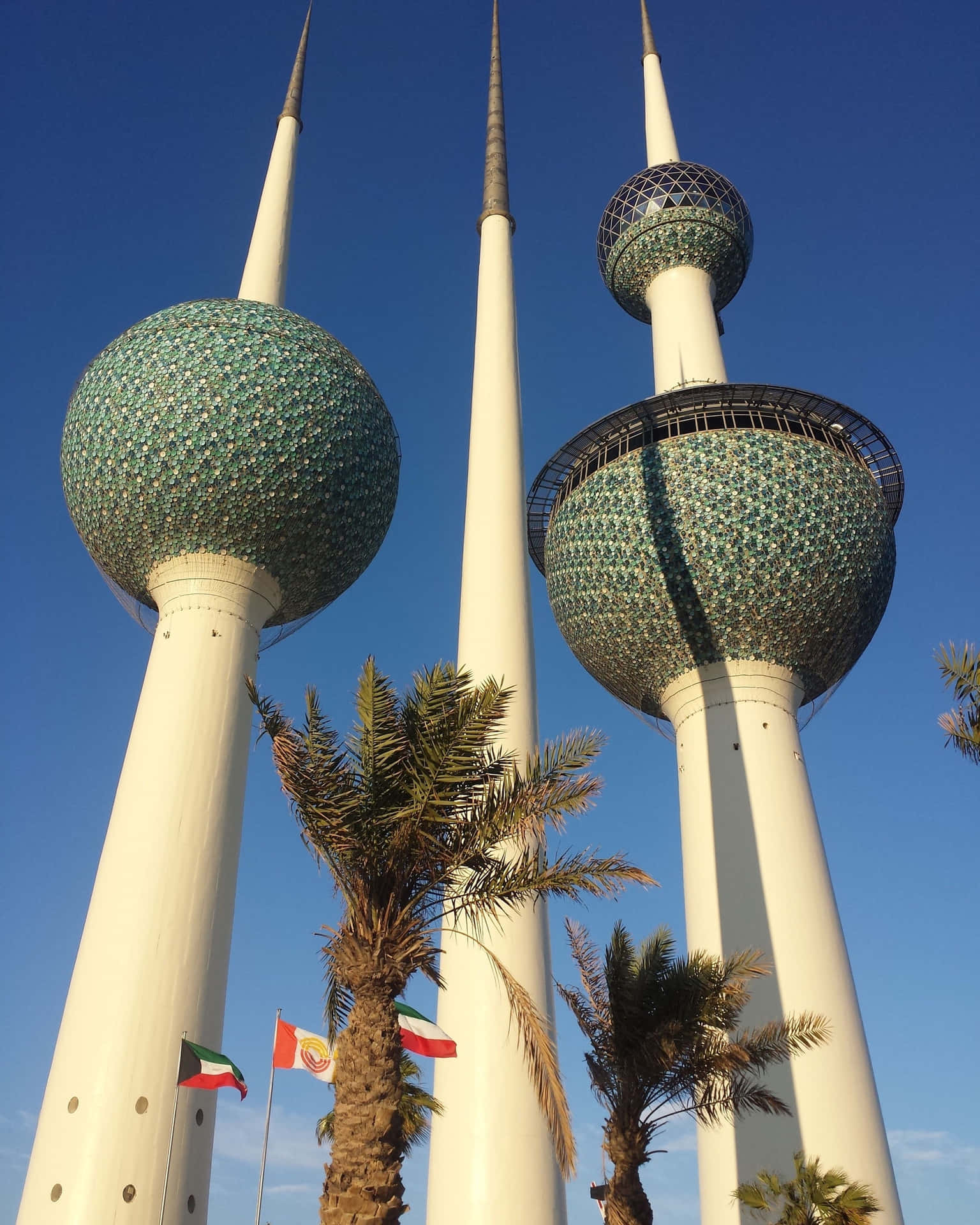 Kuwait Tårne Fra Neden Mobil Tapet Wallpaper