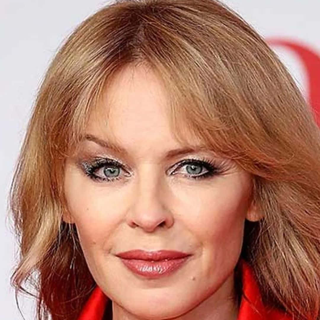 Kylie Minogue Red Carpet Look Wallpaper