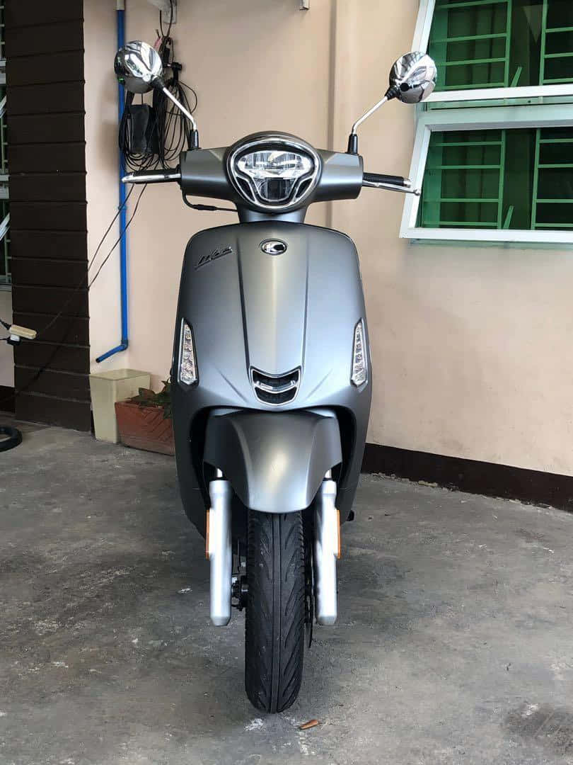 Vue De Face De Scooter Kymco Fond d'écran