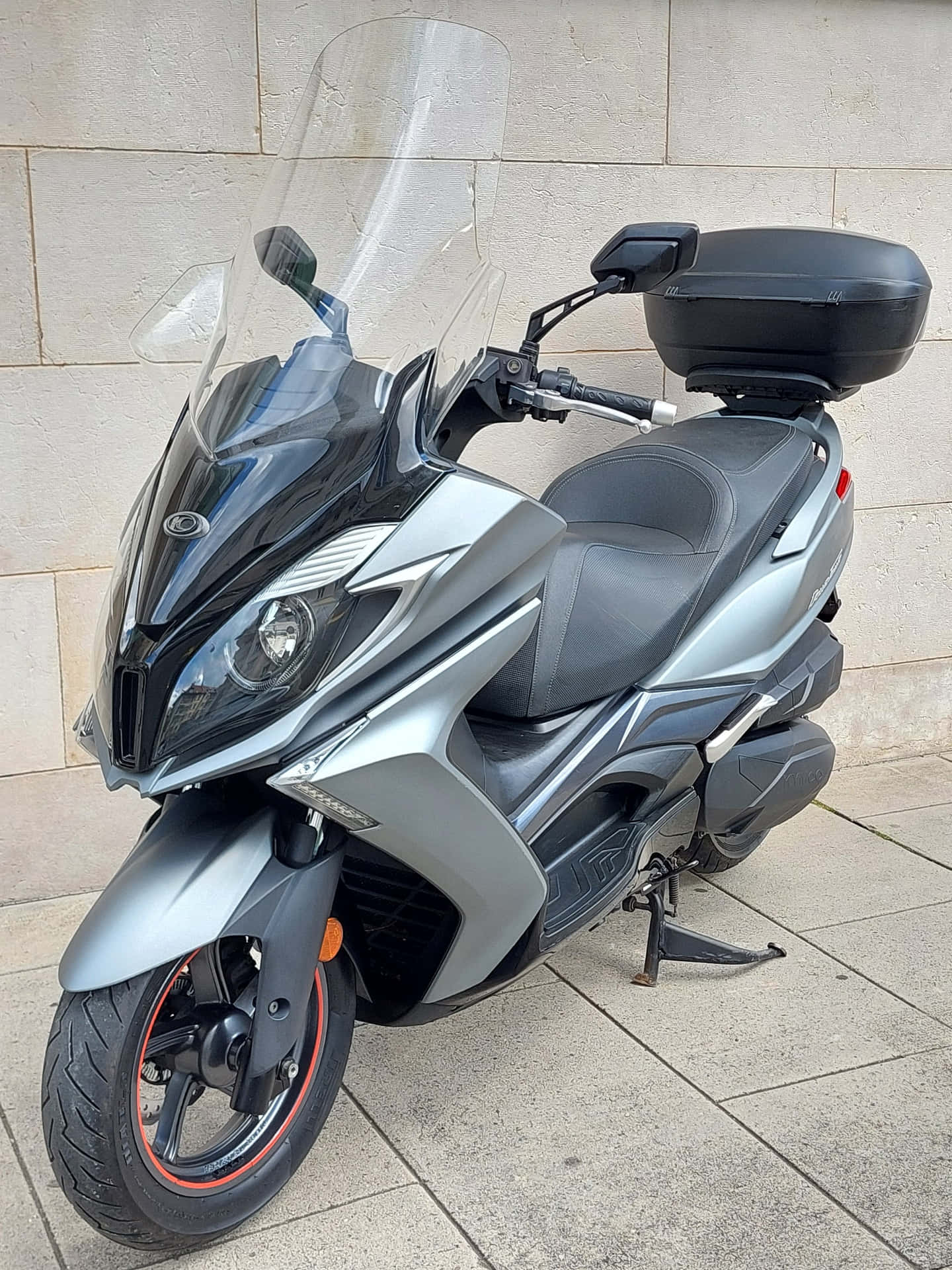 Scooter Kymco Garé Fond d'écran