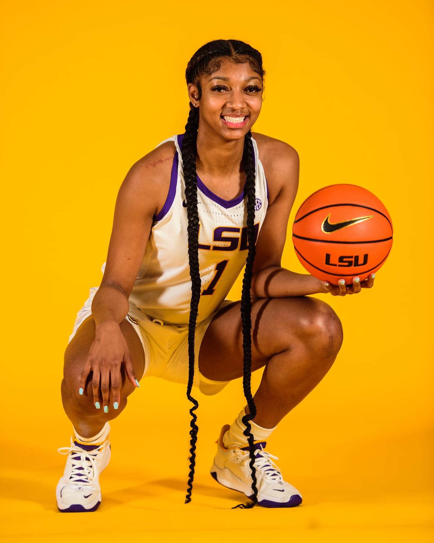 L S U Womens Basketball Player Portrait Wallpaper