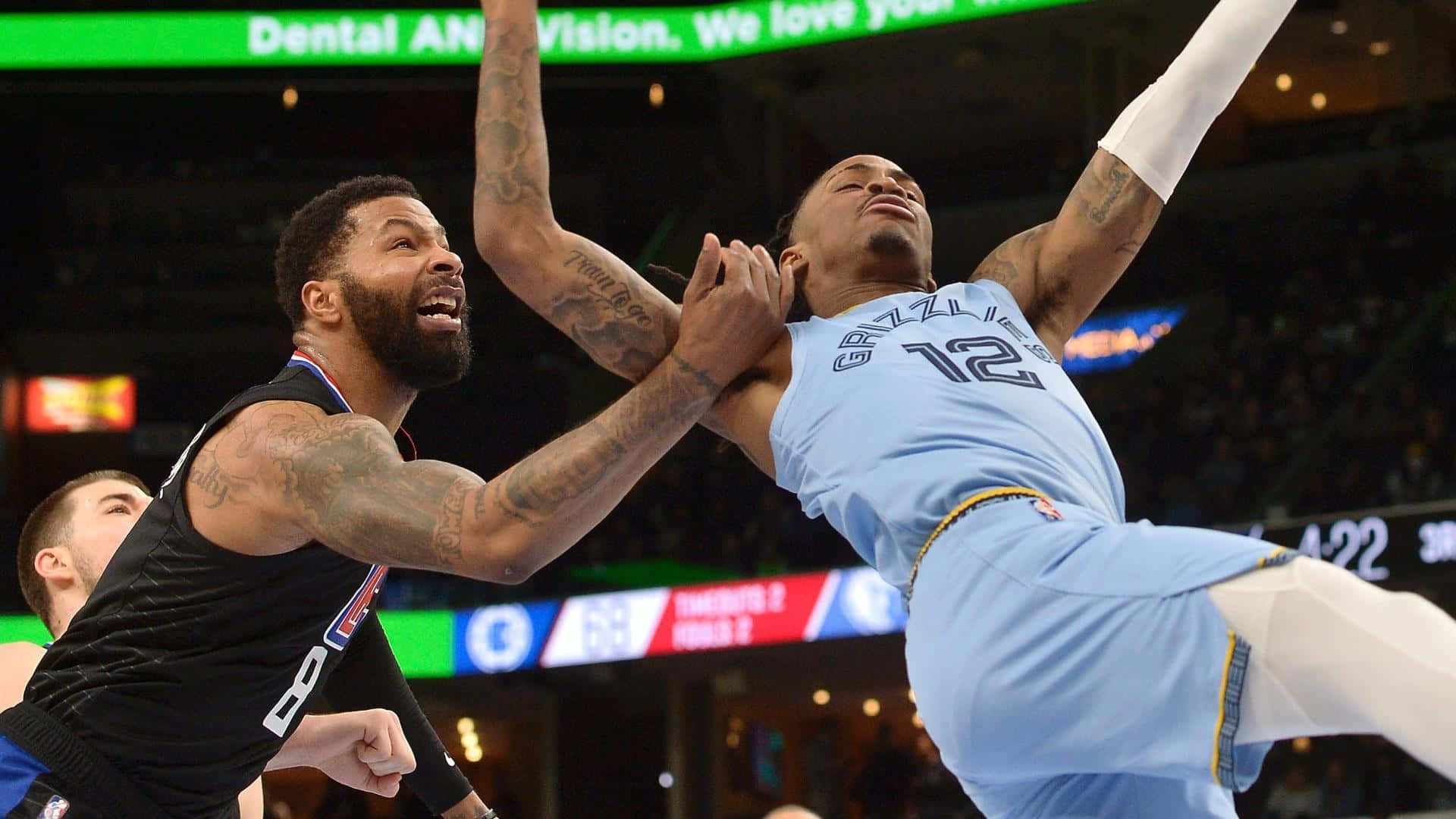 LA Clippers Marcus Morris Foul Versus Memphis Grizzlies Wallpaper
