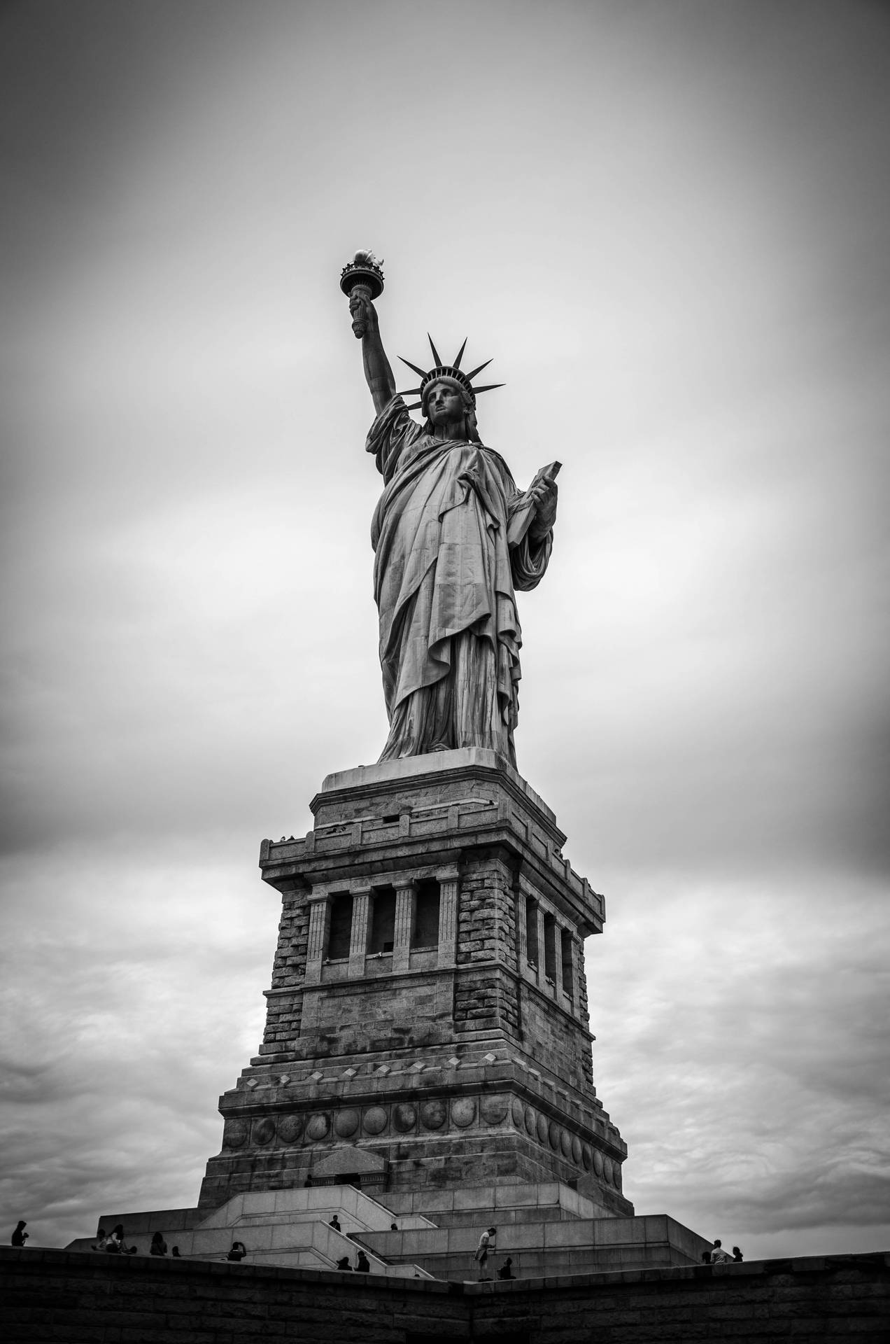 Lady Liberty New York Sort og Hvid Wallpaper