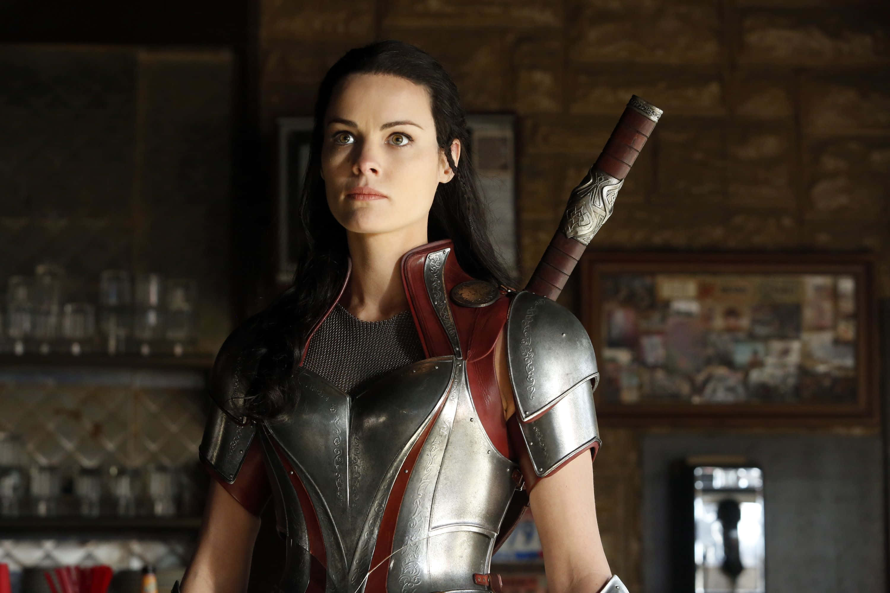 Lady Sif in a fierce action pose Wallpaper
