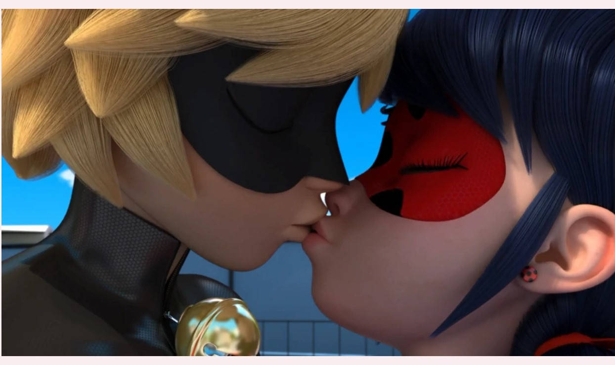 Ladybug And Cat Noir Kiss Romantic