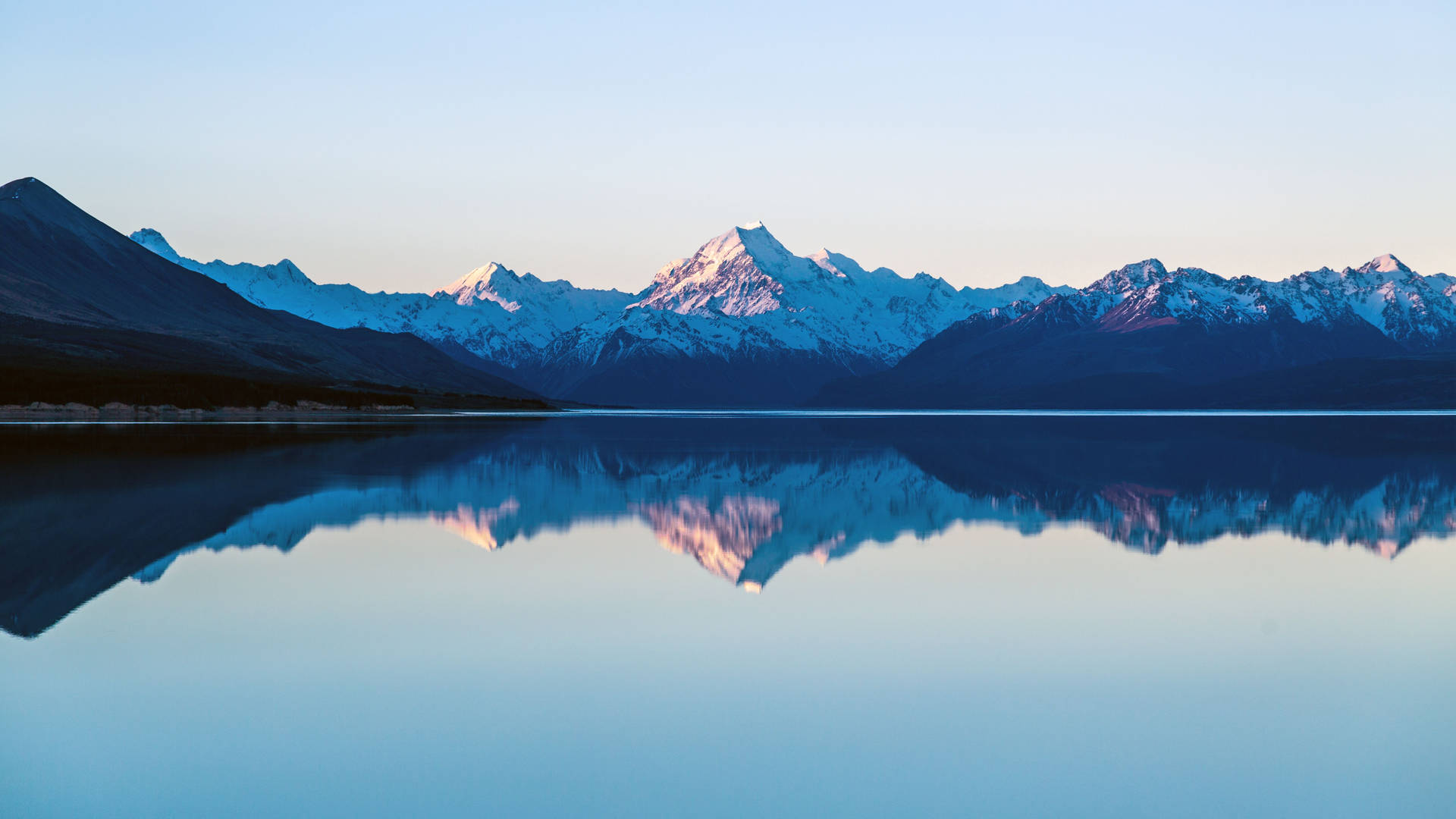Lagoe Montanha No Macbook Pro Em 4k. Papel de Parede