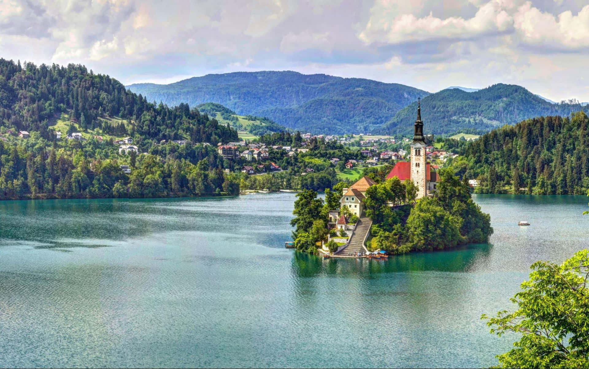 "Scenic View of the Iconic Church on Lake Bled Island" Wallpaper