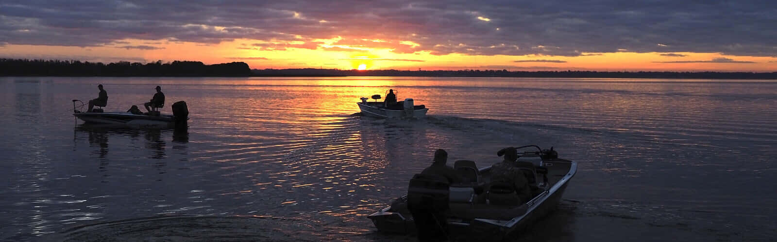 Lake Hamilton Sunset Fishing Boats Wallpaper