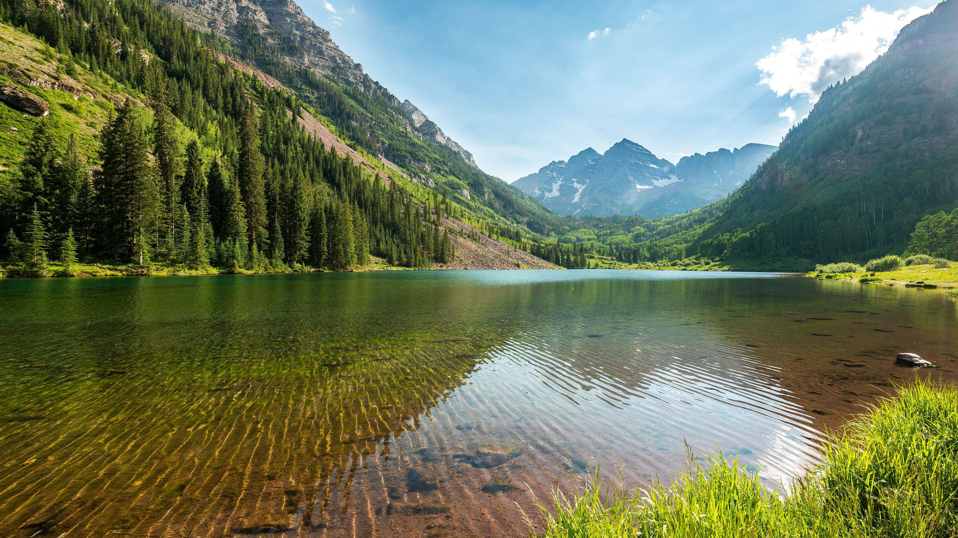 Take In The Beauty of Colorado's Elk Mountains Wallpaper