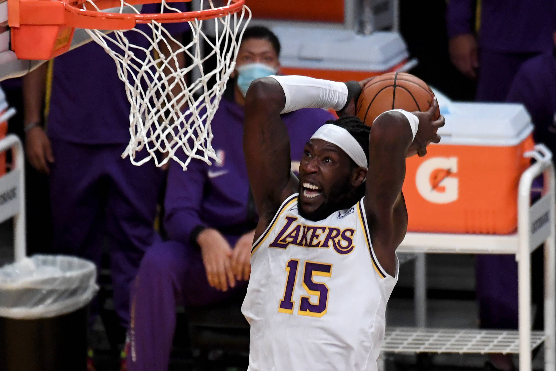 Lakers Montrezl Harrell Slam Dunk Sfondo