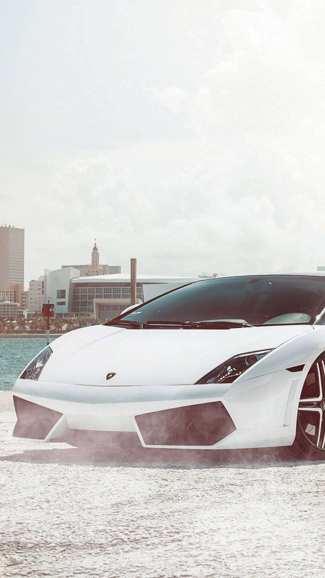 Lamborghiniiphone Weiß Ästhetik Mit Staub Wallpaper