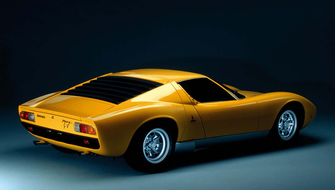 Caption: Lamborghini Miura - A Timeless Classic Wallpaper