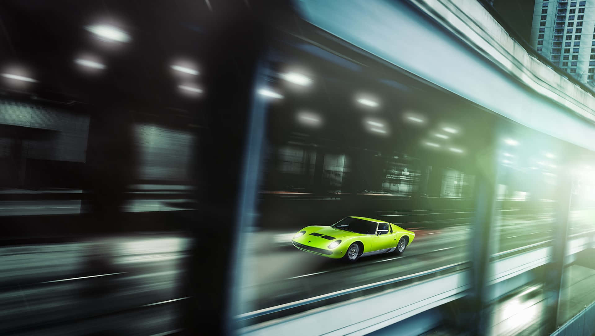 Stunning Lamborghini Miura in High Definition Wallpaper
