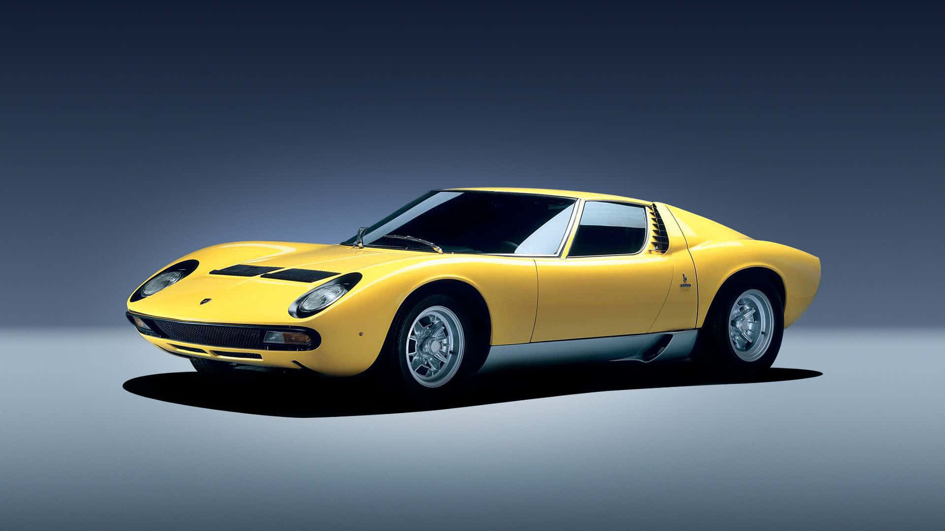 Lamborghinimiura: Un Icónico Y Clásico Deportivo Fondo de pantalla