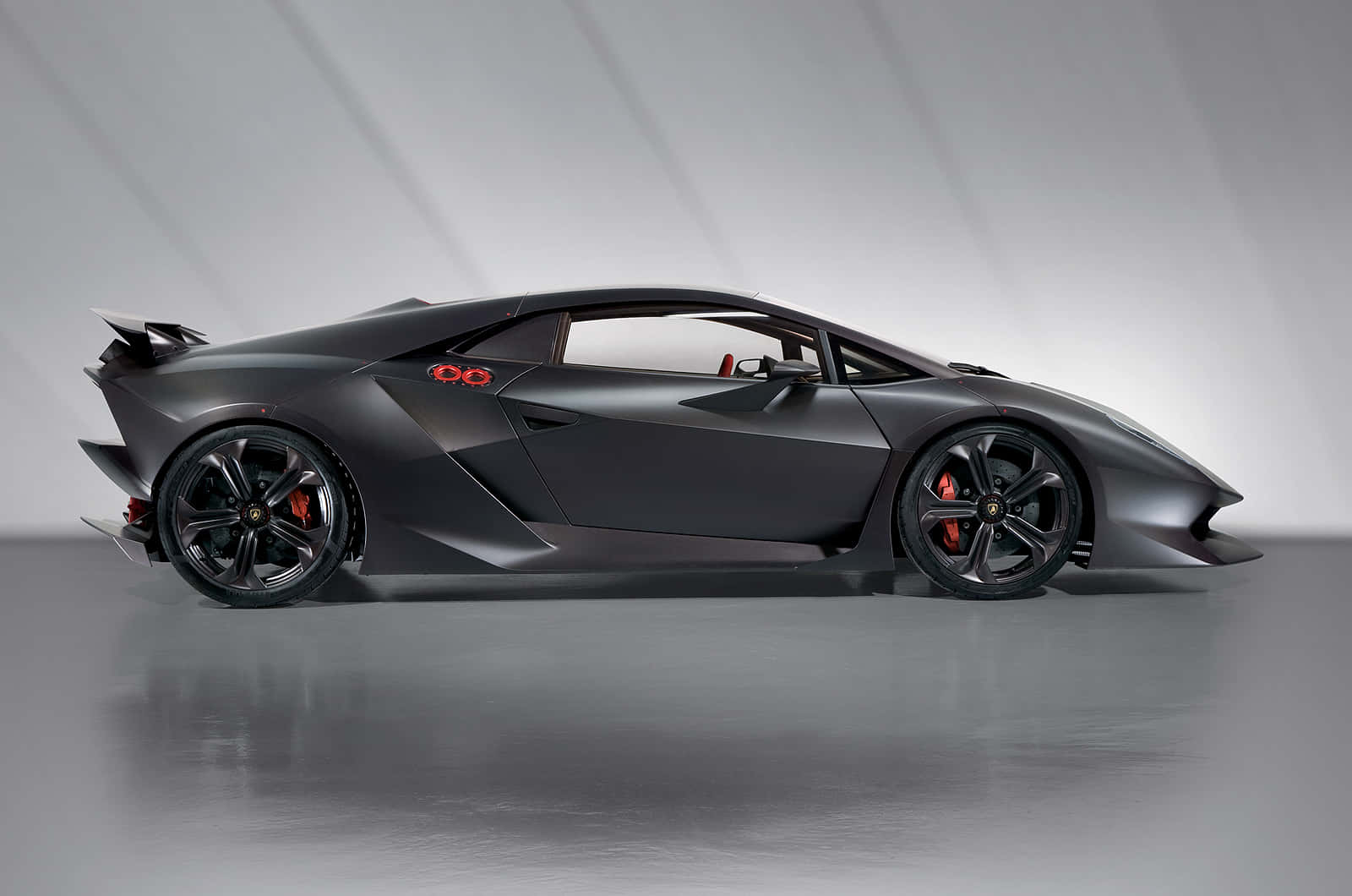 Lamborghini Sesto Elemento - A Masterpiece of Design and Performance Wallpaper