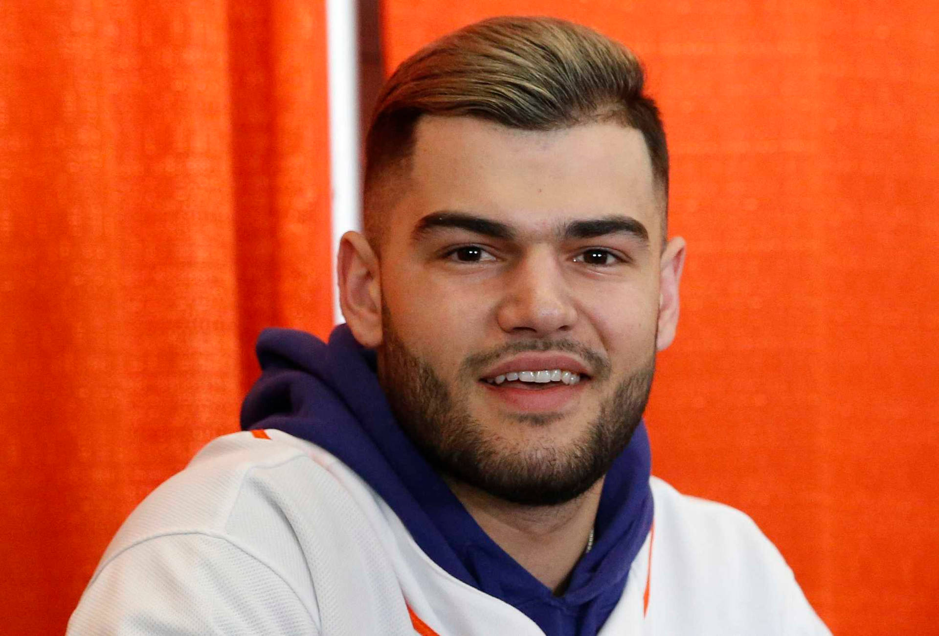 Lancemccullers Ren Frisyr (for A Computer Or Mobile Wallpaper Featuring An Image Of Lance Mccullers With A Clean Haircut) Wallpaper